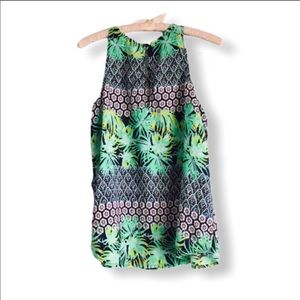 Old navy | sleeveless floral palm top. Size L EUC